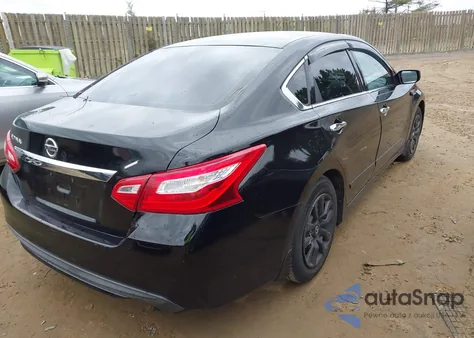 2016 Nissan Altima 2.5 S z USA, uszkodzony, nr VIN 1N4AL3AP3GN364781